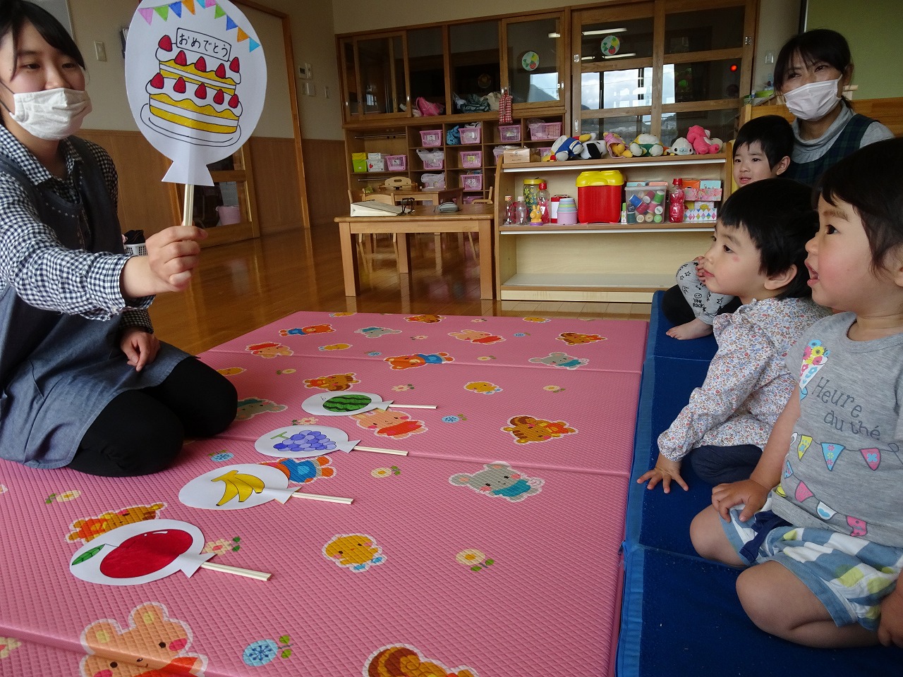 4 5 6 7月の誕生会 乳児組 広島県私立アソカこども園